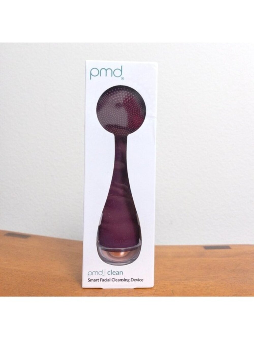 NIB PMD Clean Facial Smart Cleansing Device Berry Massaging Silicone SonicGlow